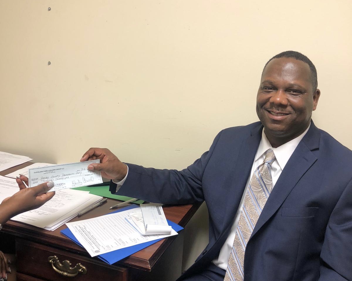 Photo of Devlin Cleveland qualifying for county commission district II (special photo)